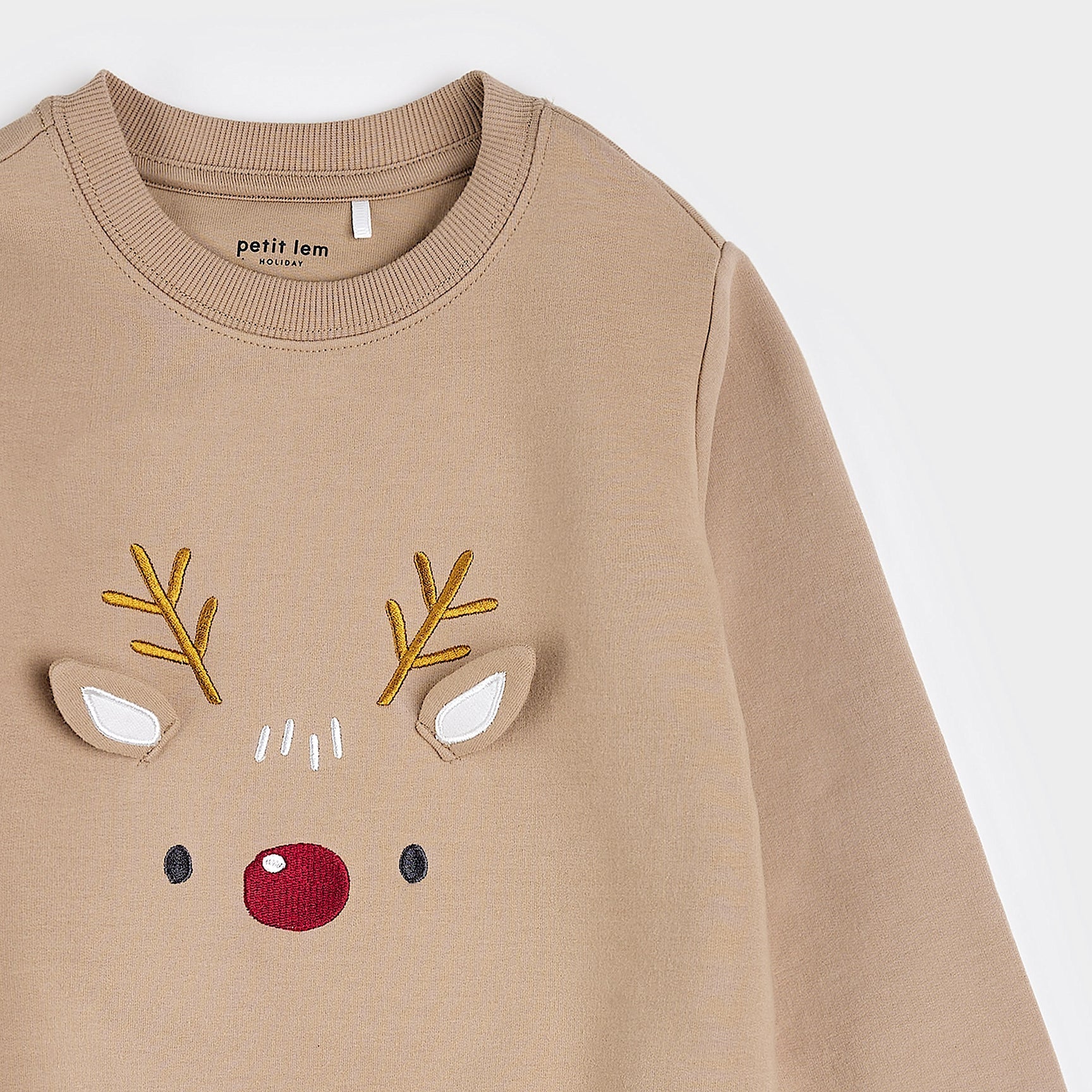 Reindeer sweatshirt online