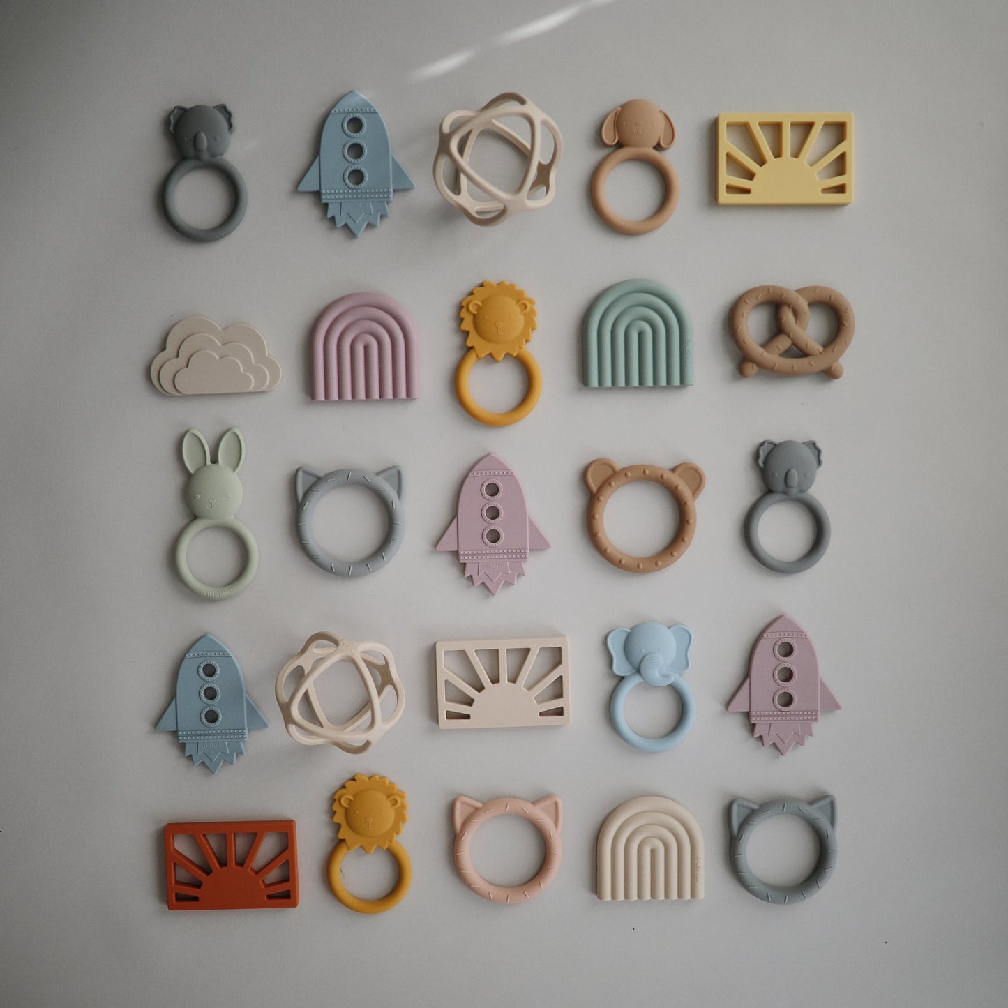 Baby Pretzel Silicone Teether (Natural)