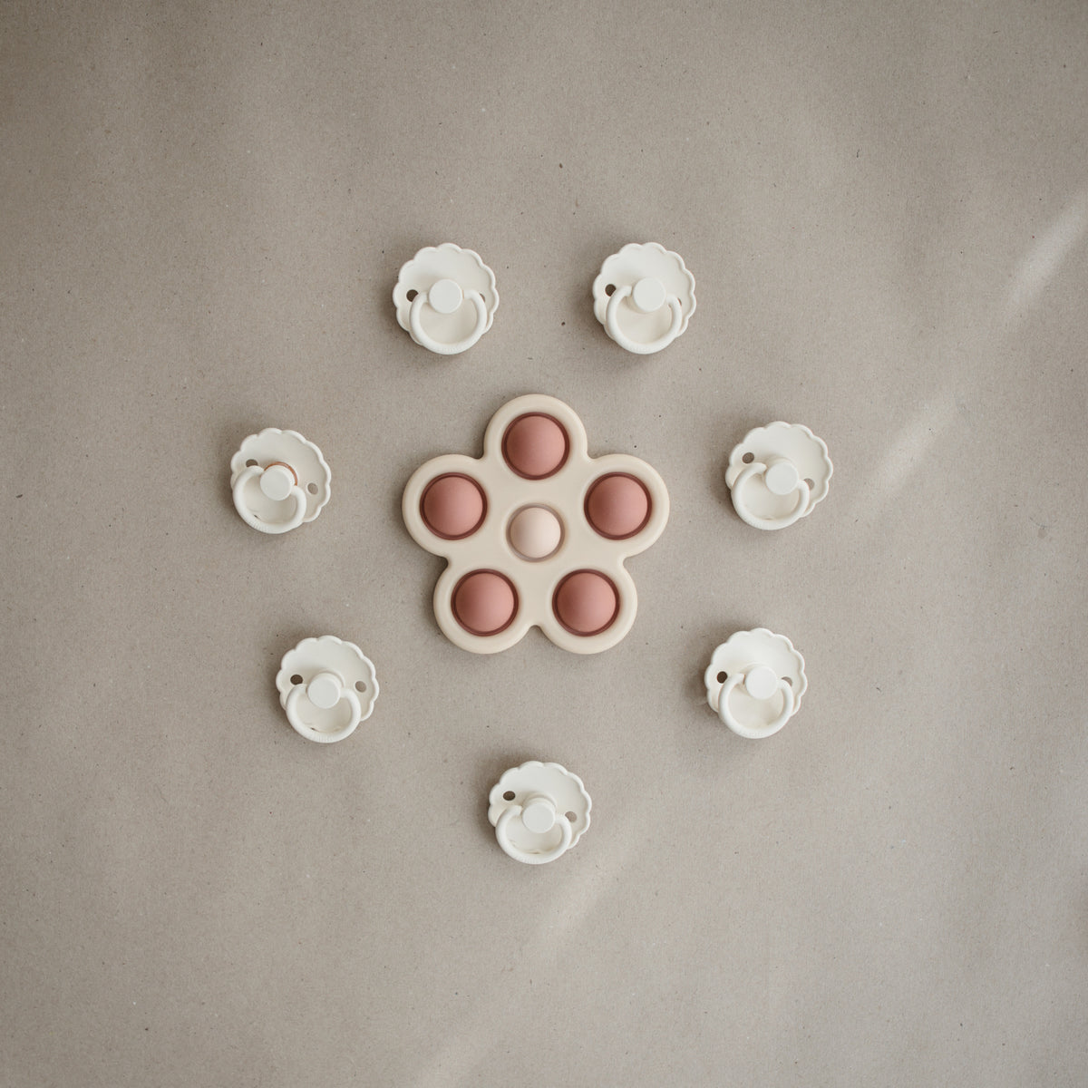 Mushie Flower Press Toy (Rose/Blush/Shifting Sand) Mushie Flower Press Toy (Rose/Blush/Shifting Sand)