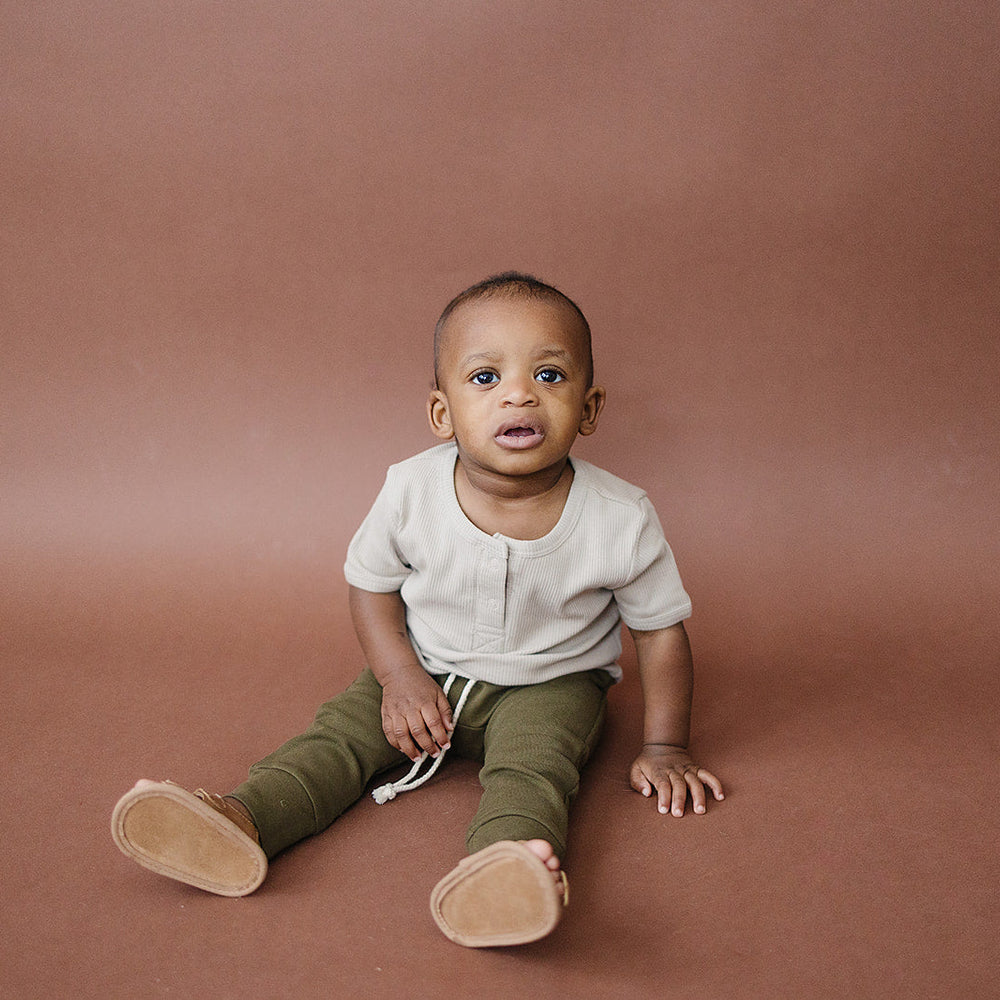 
                  
                    Oatmeal Organic Cotton Short Sleeve Snap Shirt
                  
                