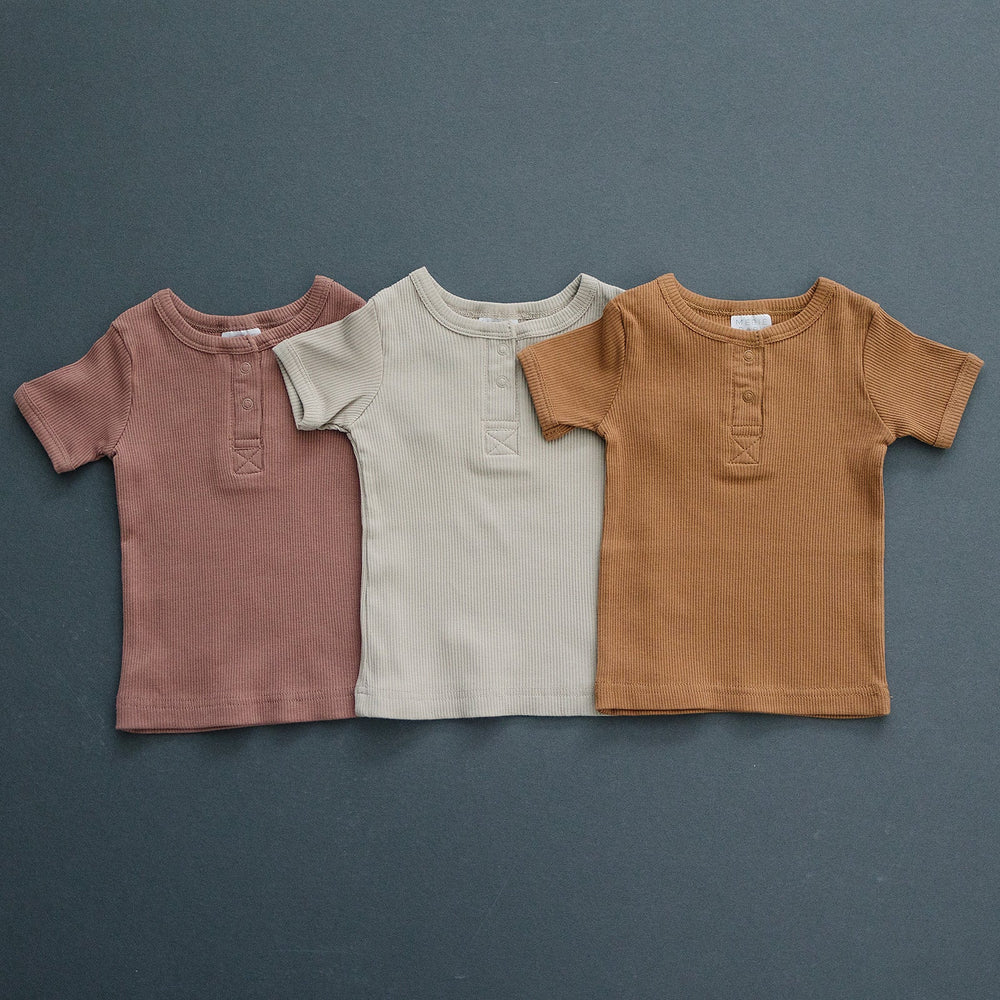 
                  
                    Oatmeal Organic Cotton Short Sleeve Snap Shirt
                  
                